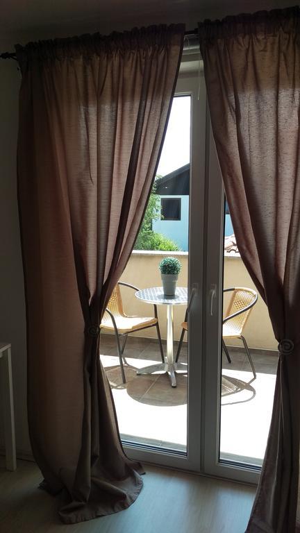 Apartment Casa Eni Drazice Bagian luar foto